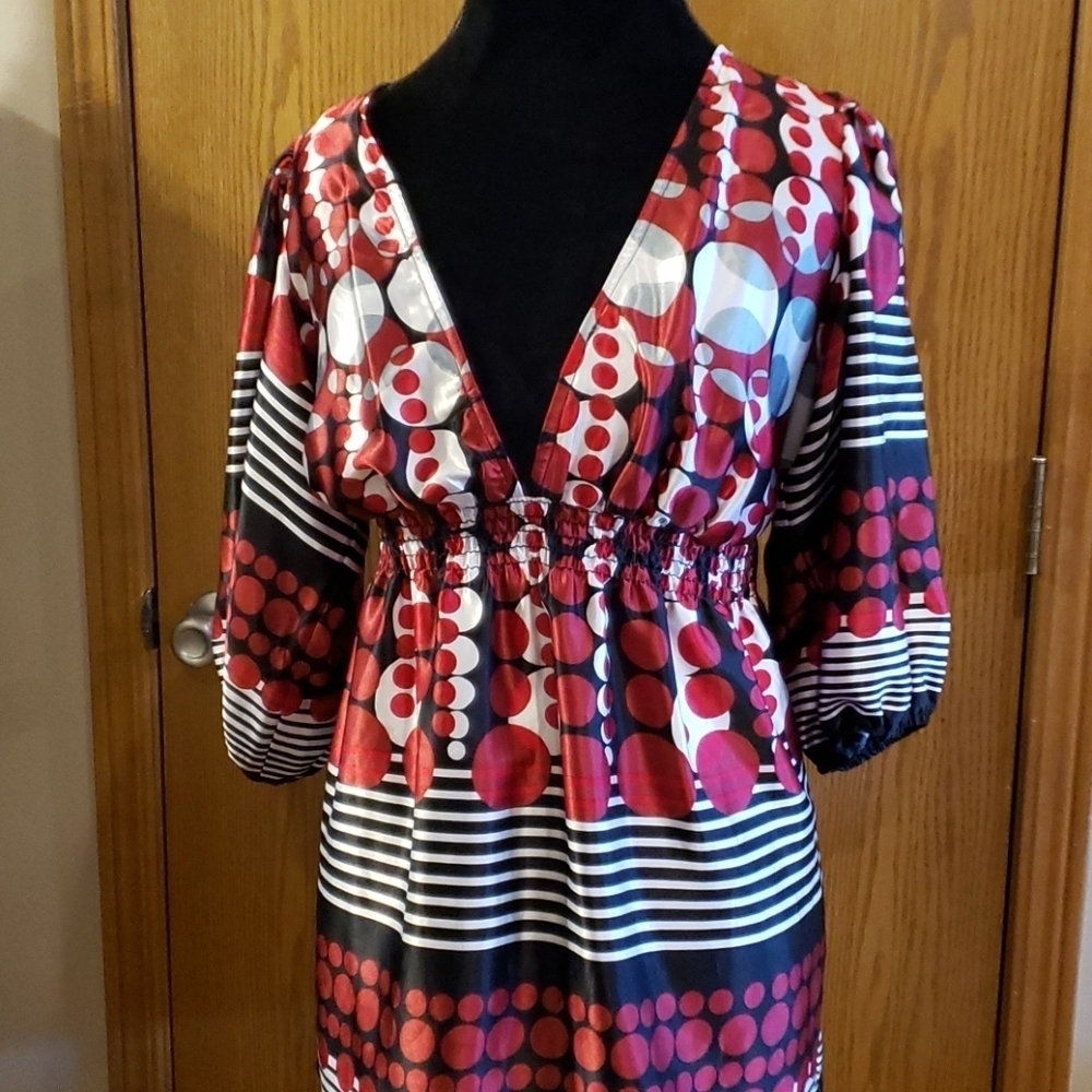 Torrid red grey polka dot satiny 3/4 sleeve blouse